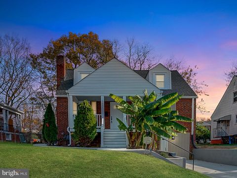 6211 42ND AVENUE HYATTSVILLE MD 20781