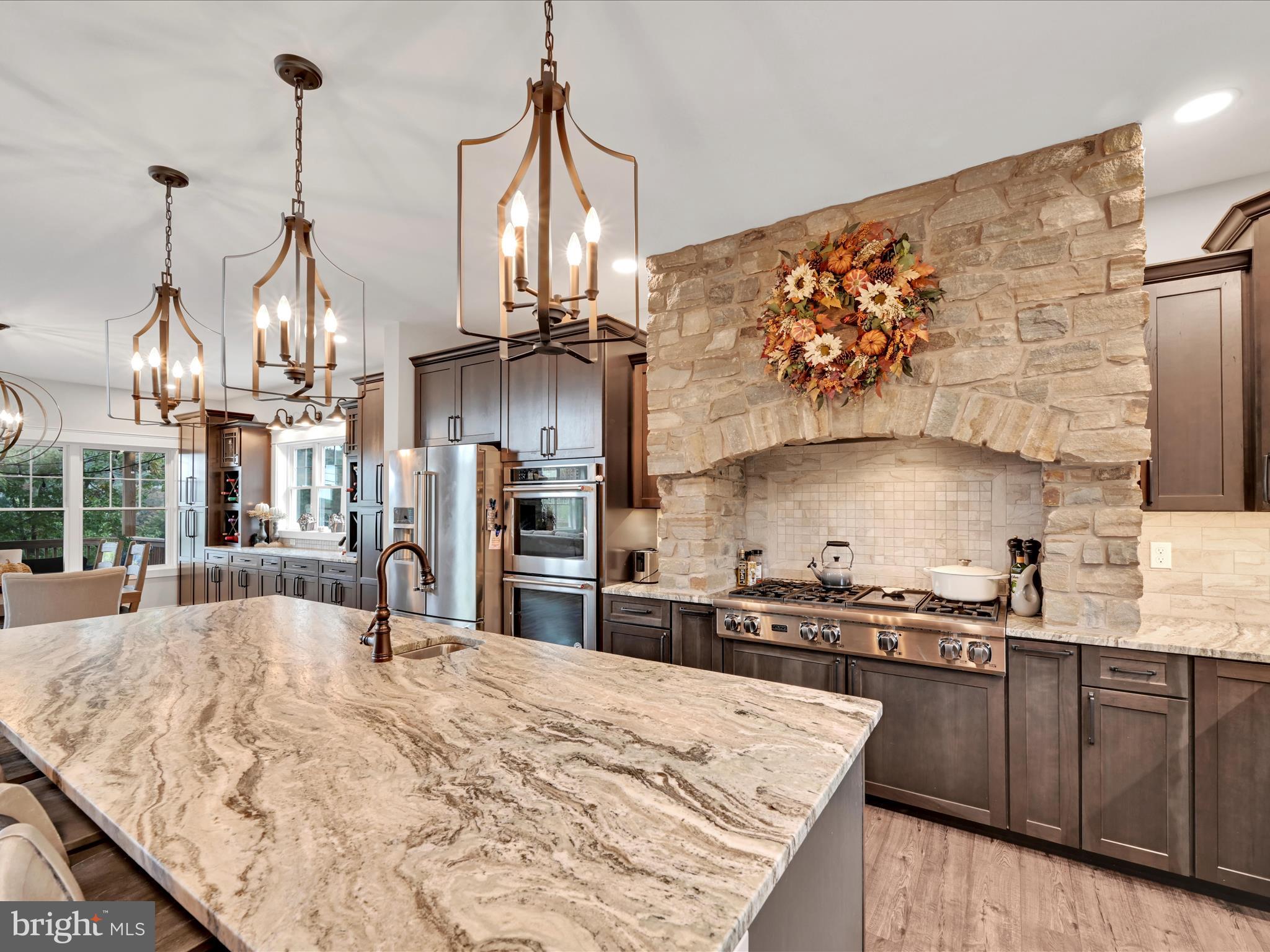 LAKE WYNONAH - Residential