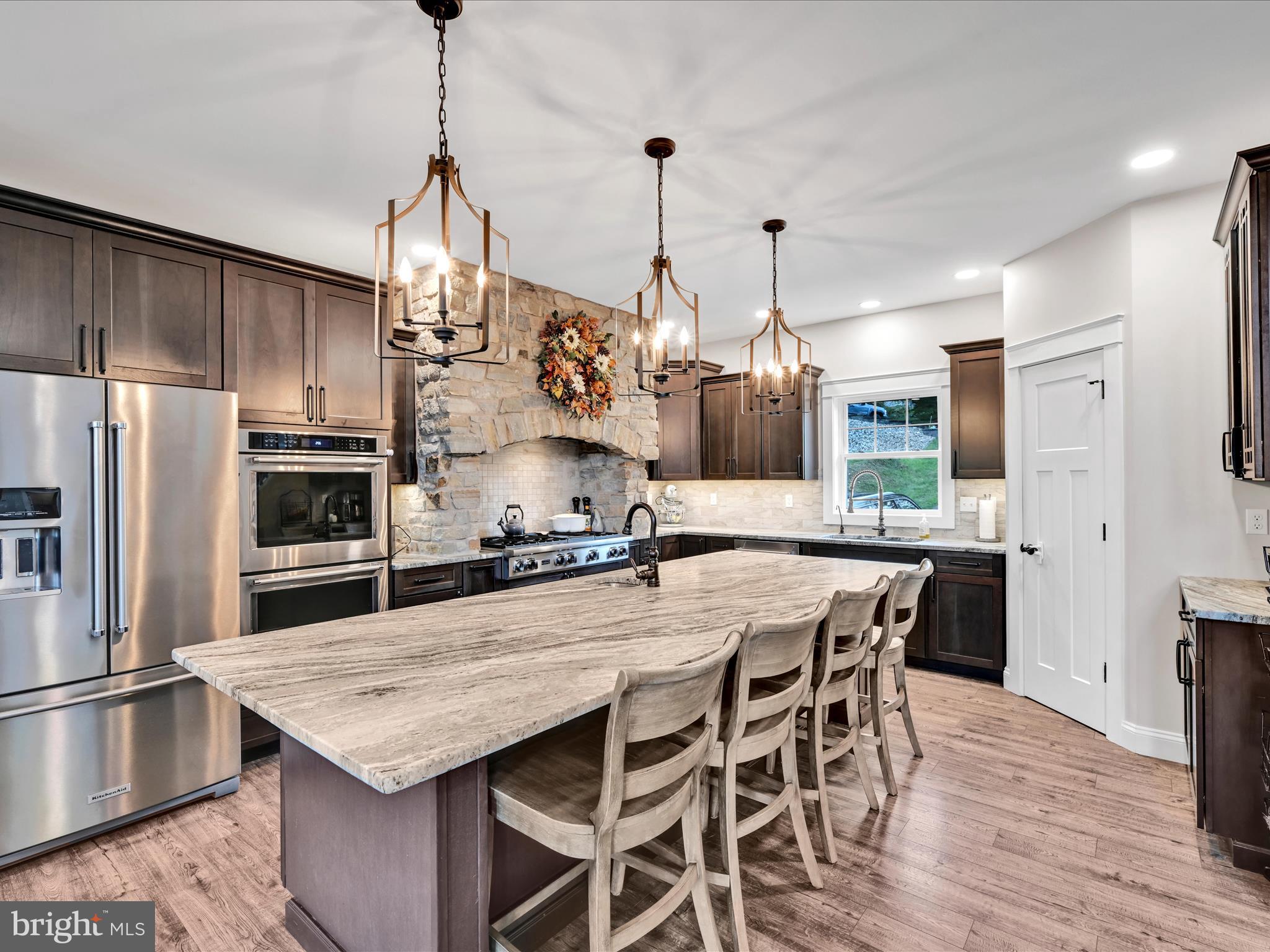 LAKE WYNONAH - Residential