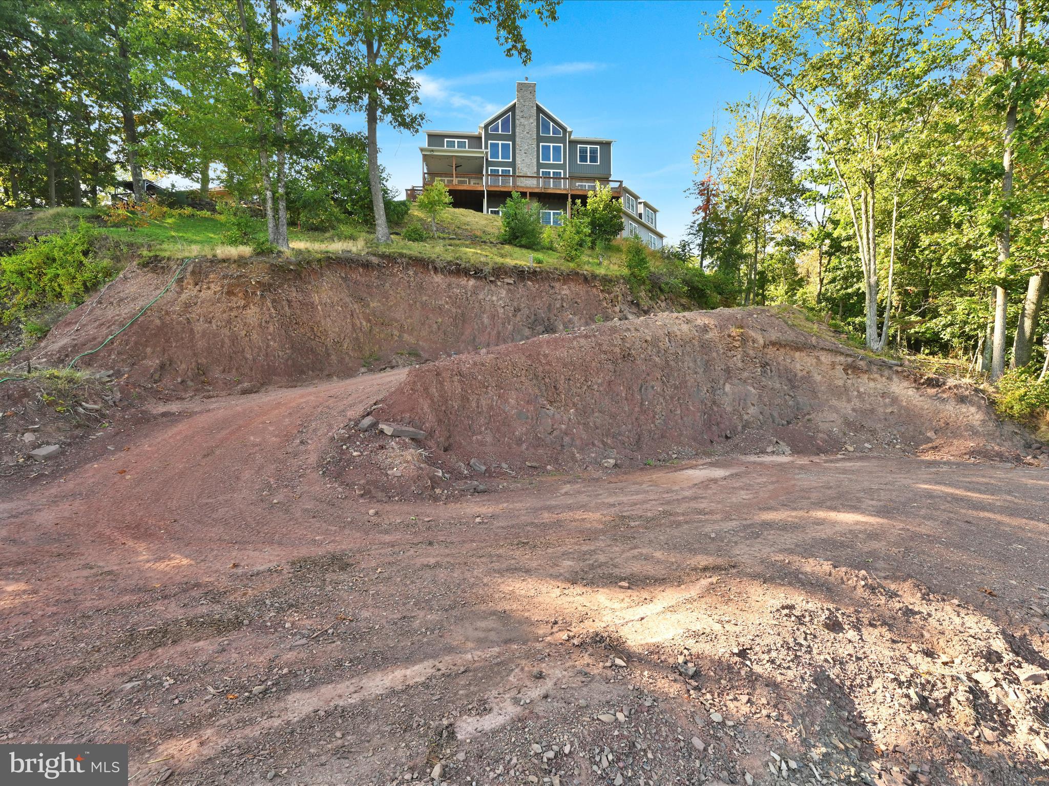 LAKE WYNONAH - Residential