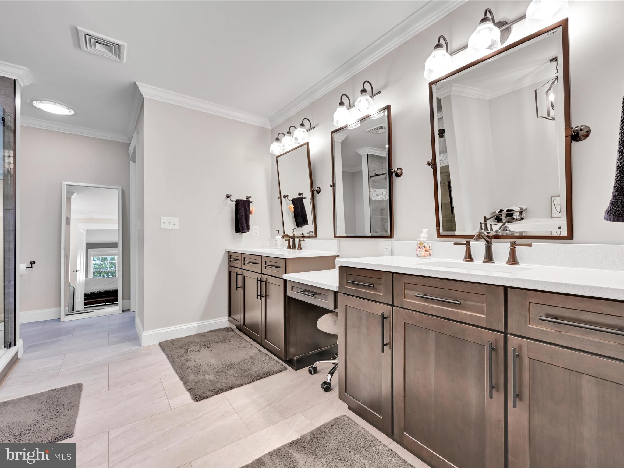 LAKE WYNONAH - Residential