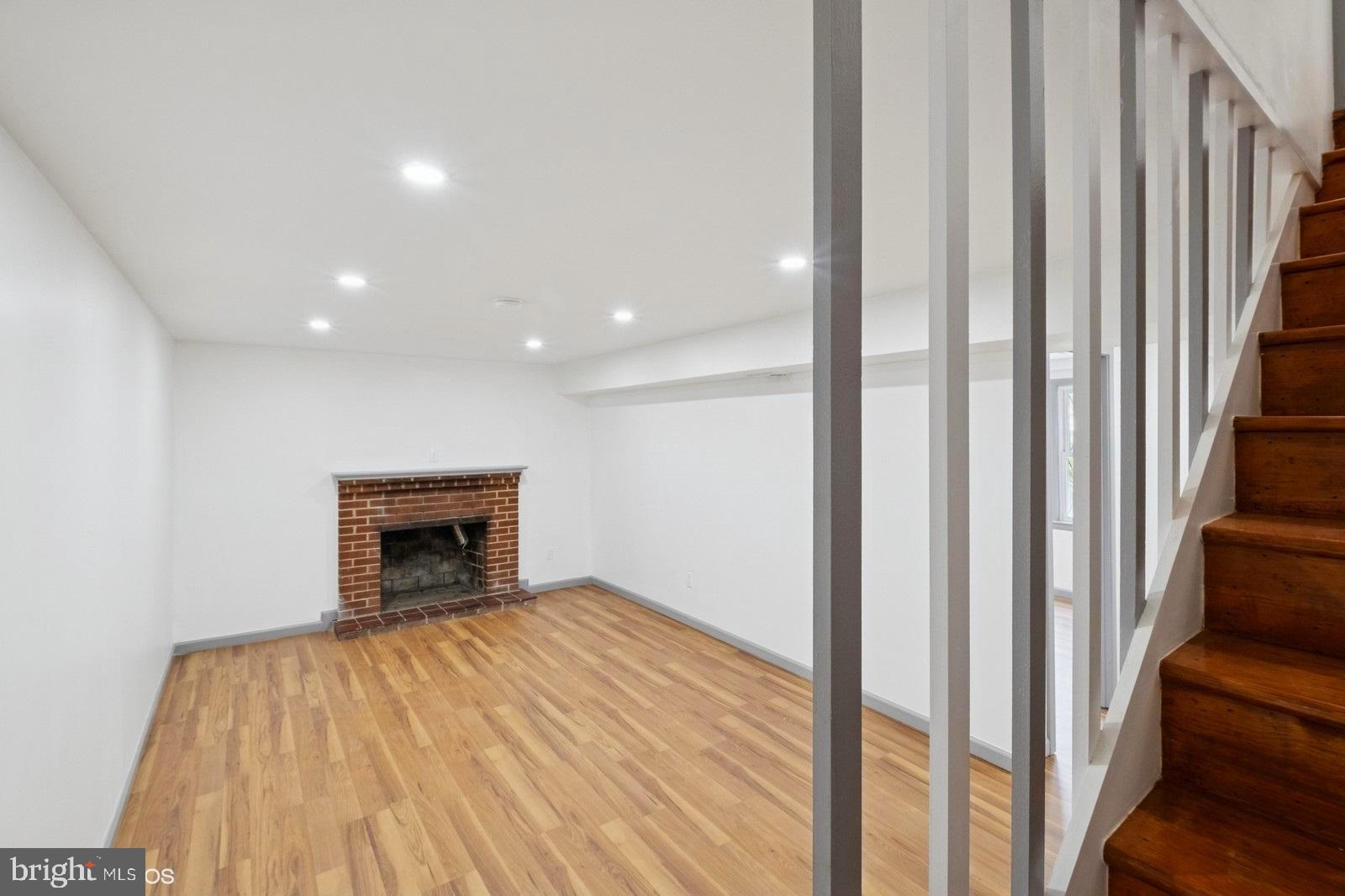 HARTFORD HILLS - Residential