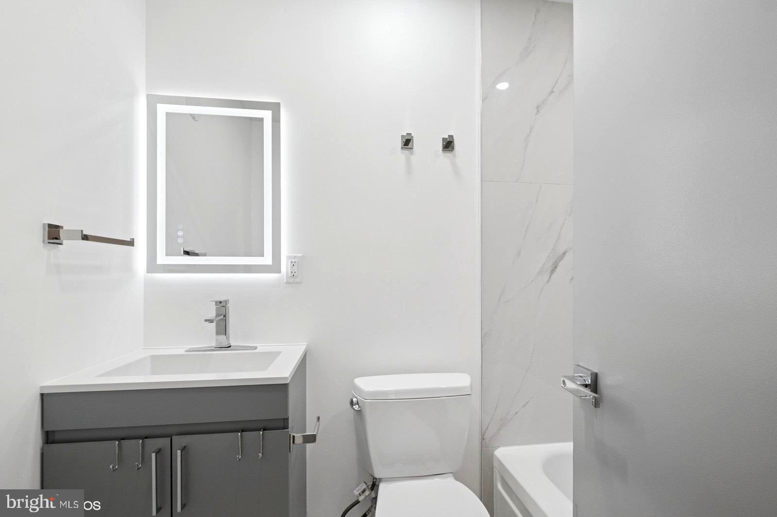 HARTFORD HILLS - Residential