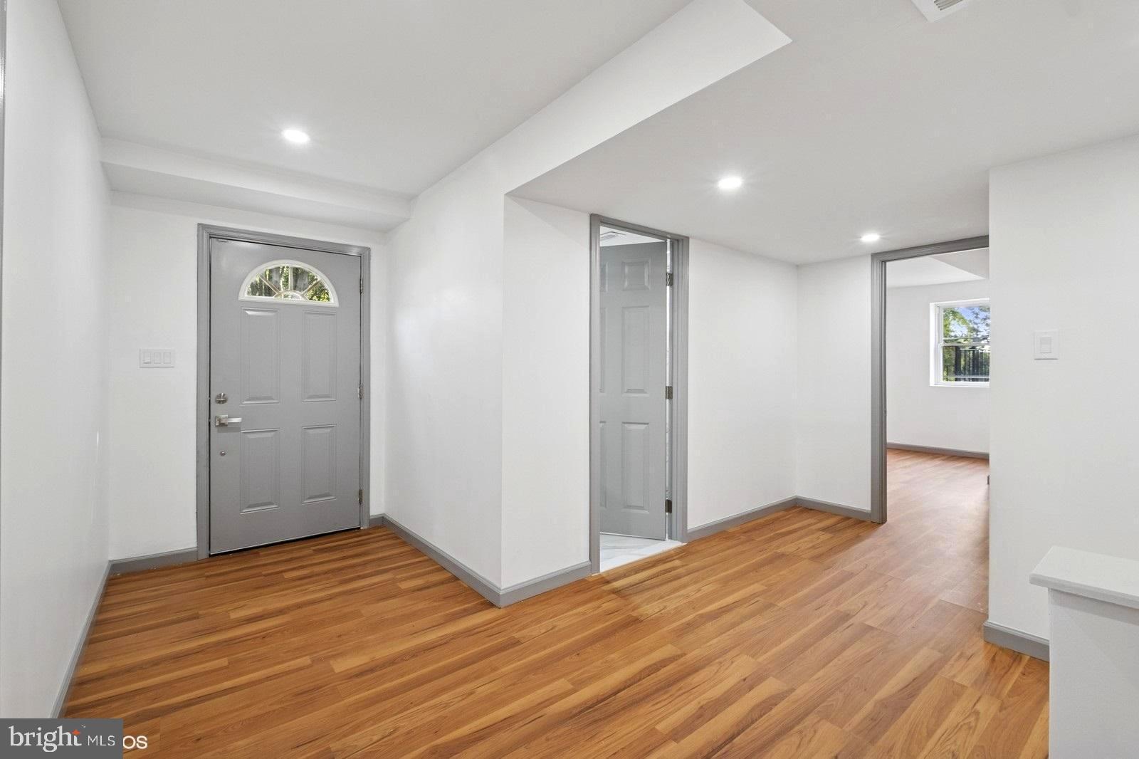 HARTFORD HILLS - Residential