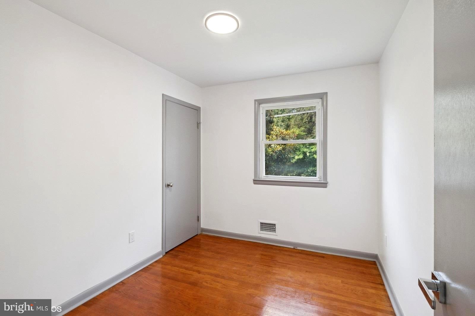 HARTFORD HILLS - Residential