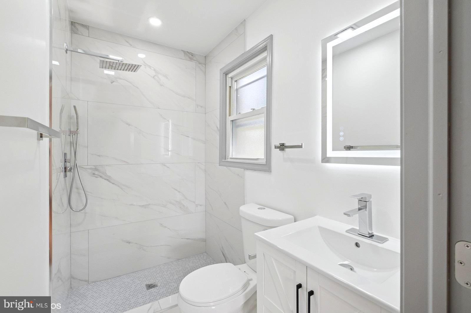 HARTFORD HILLS - Residential