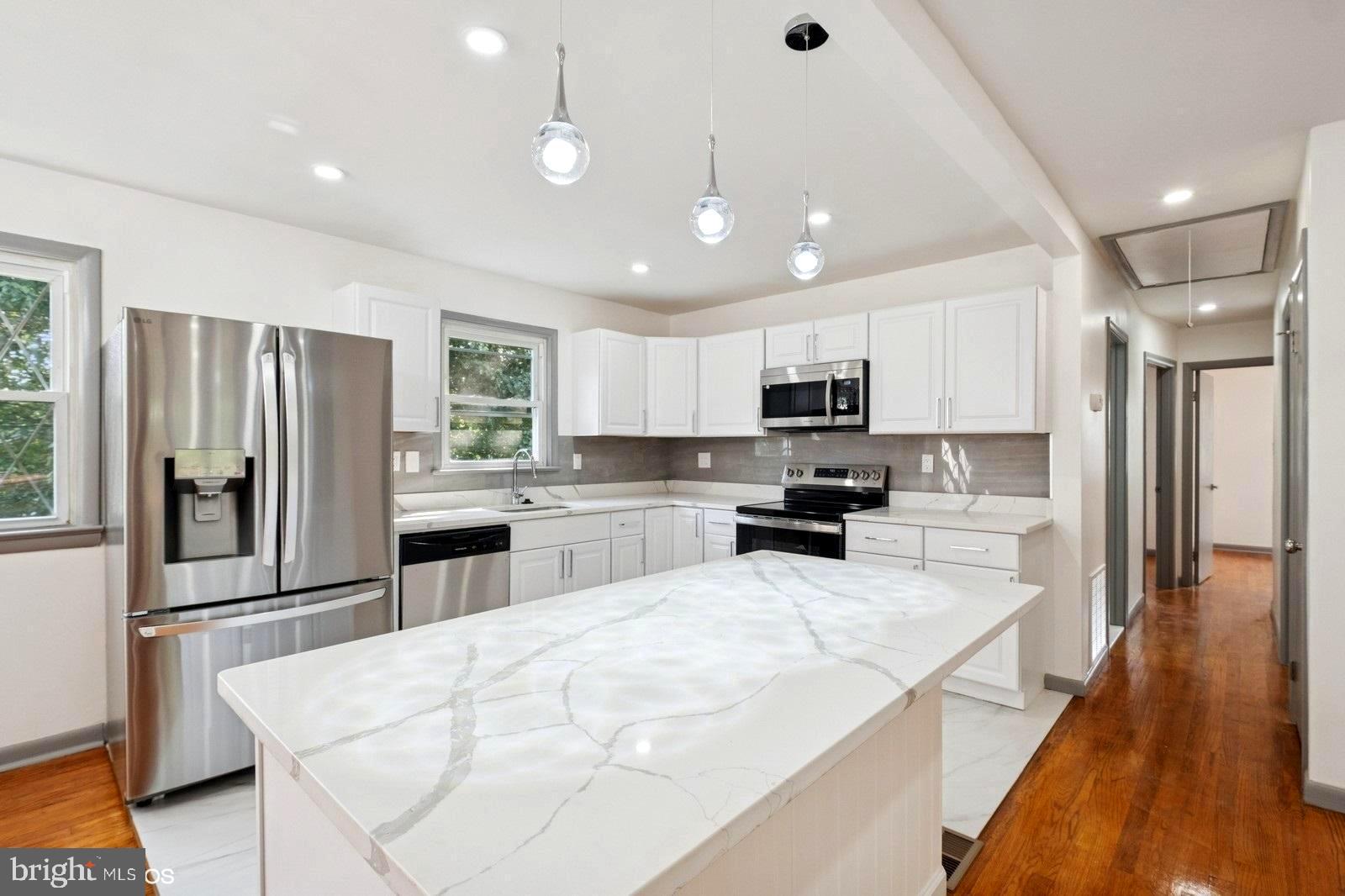 HARTFORD HILLS - Residential