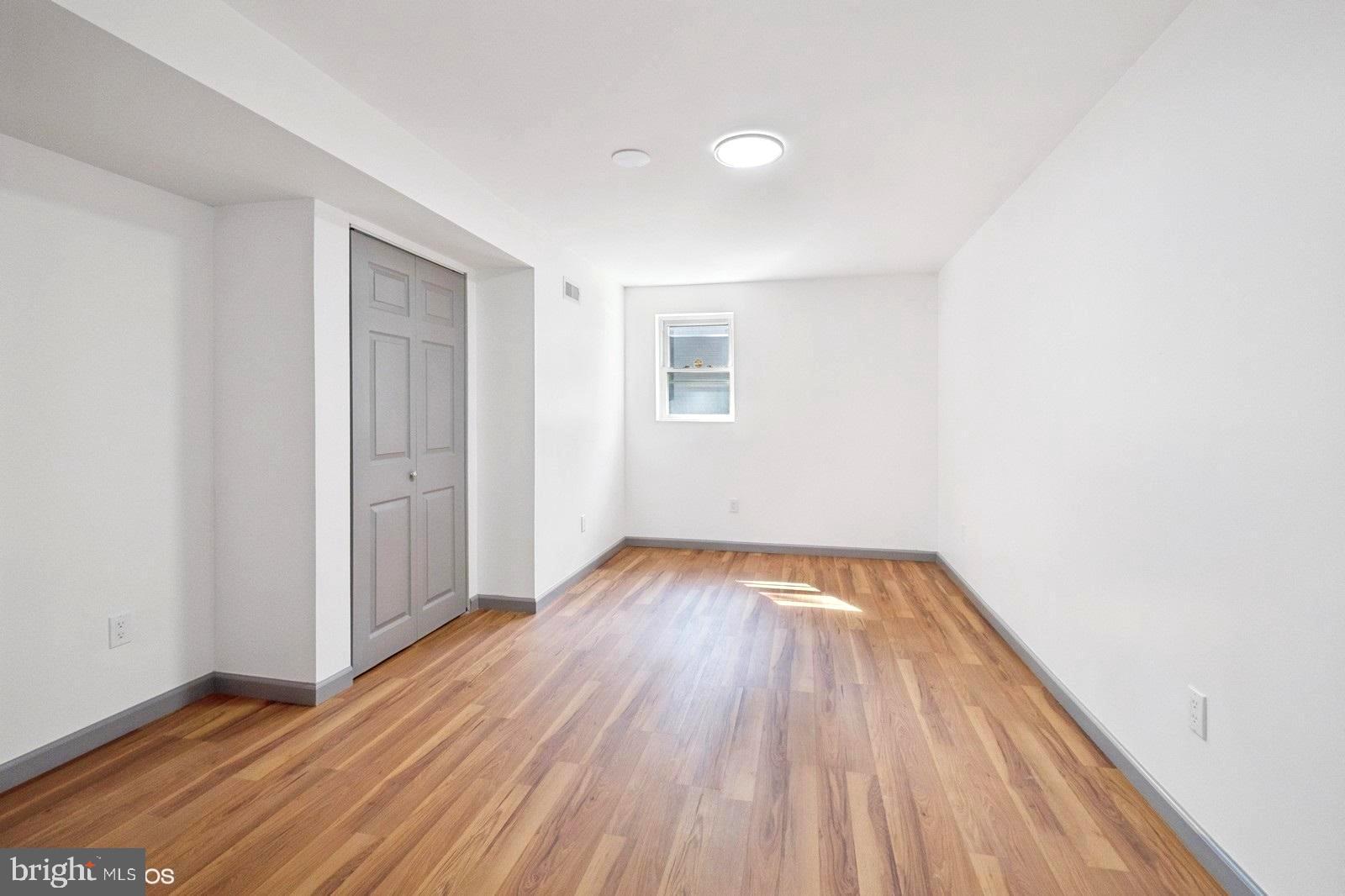 HARTFORD HILLS - Residential