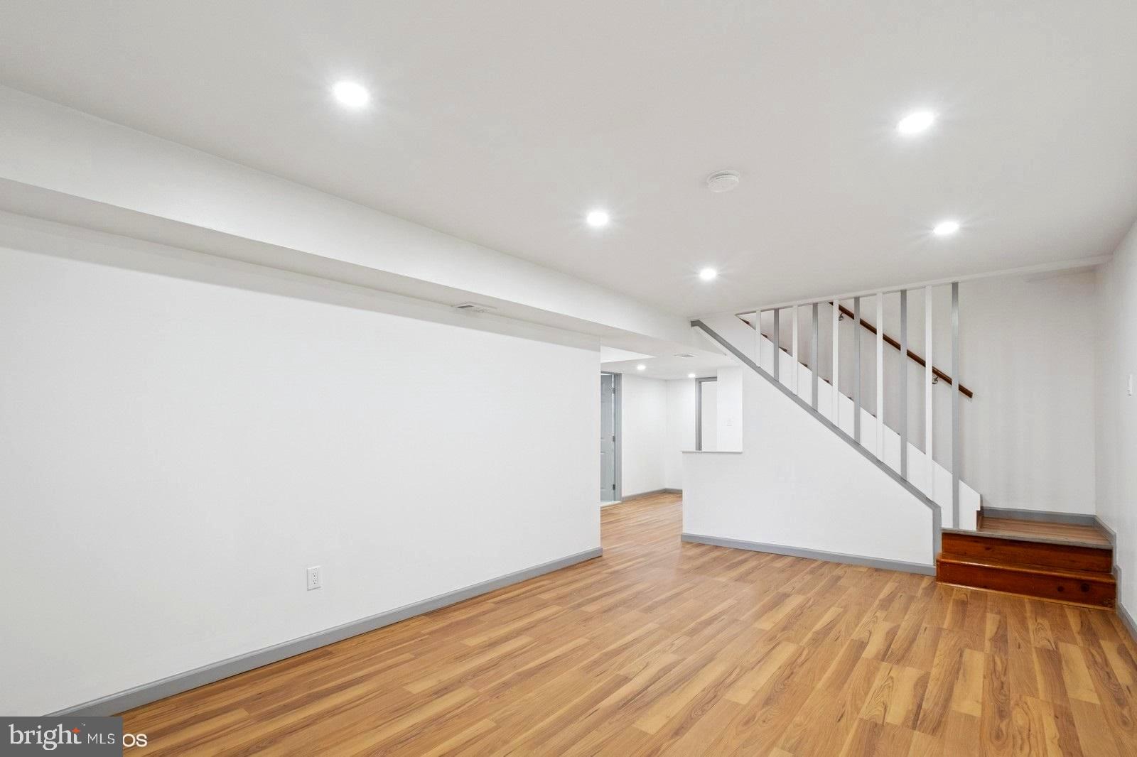 HARTFORD HILLS - Residential