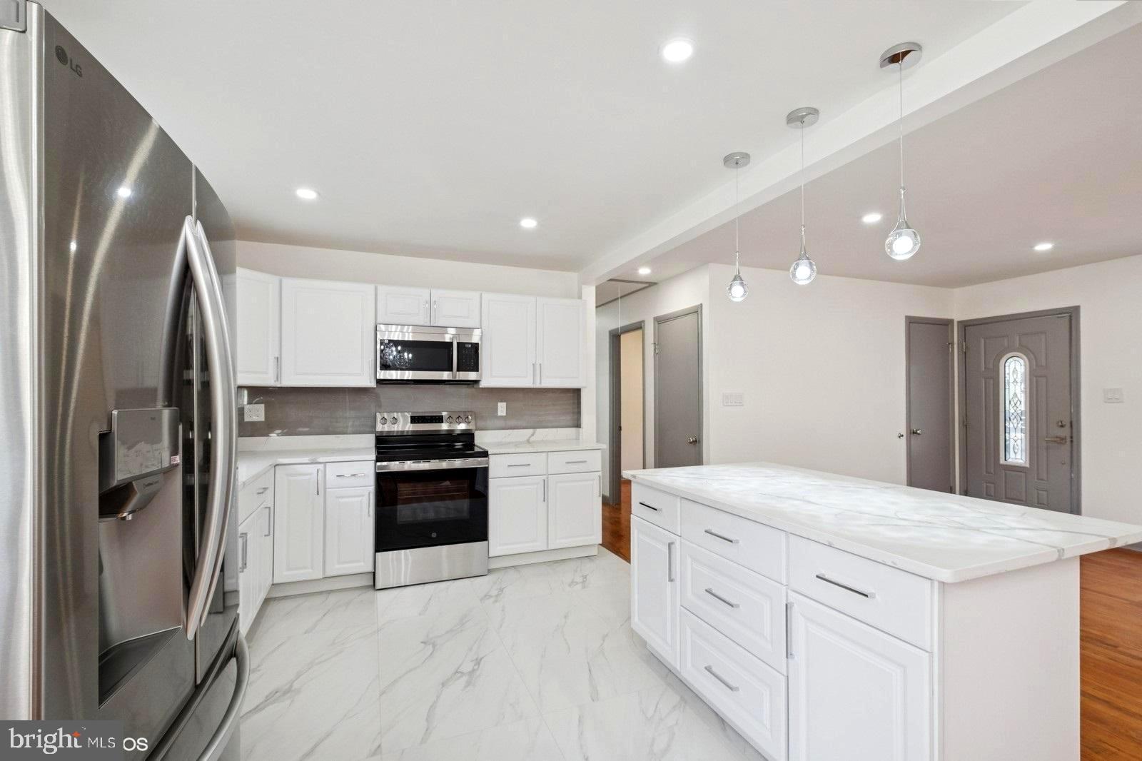 HARTFORD HILLS - Residential