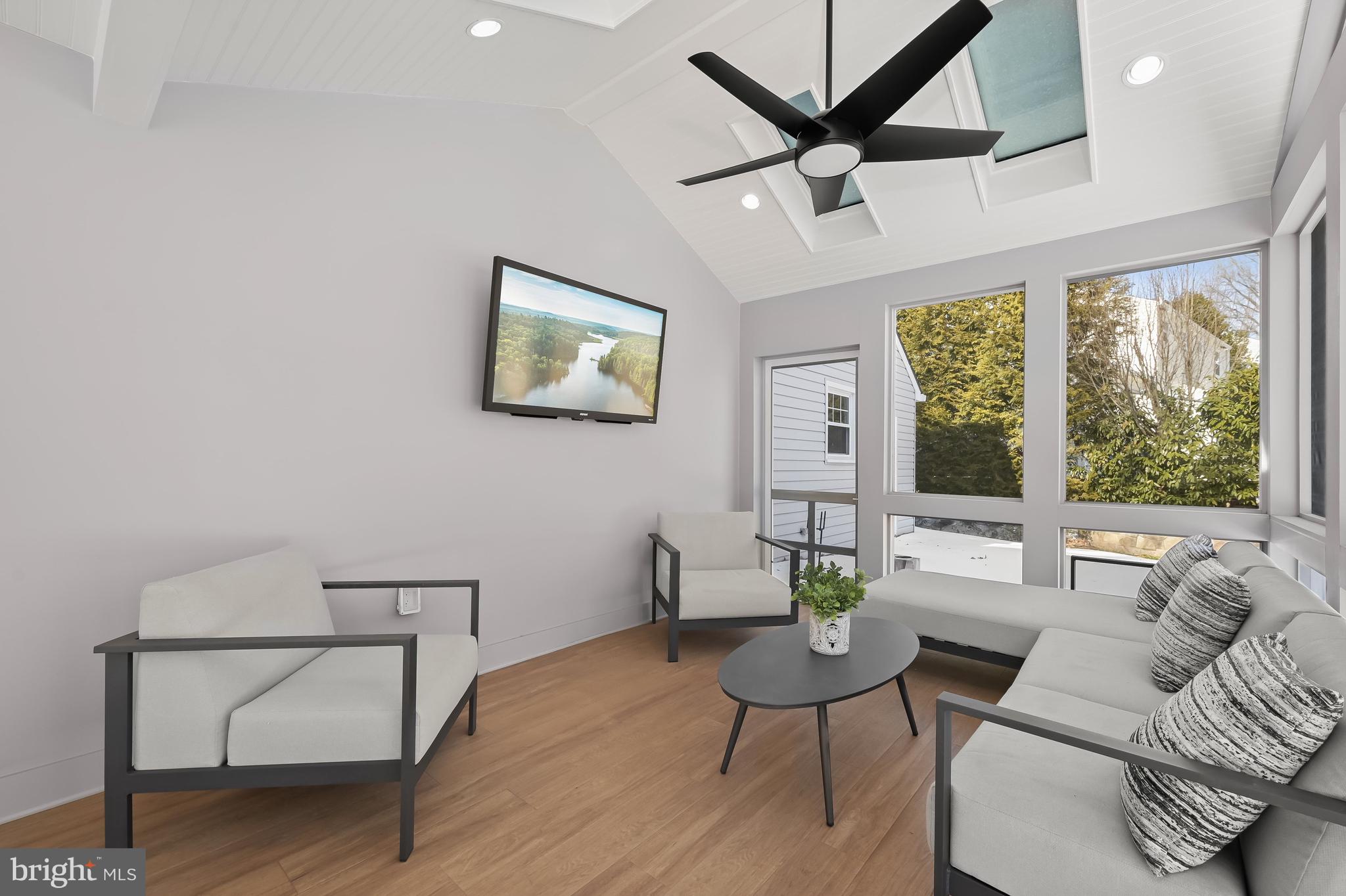 BEDFORDSHIRE - Residential