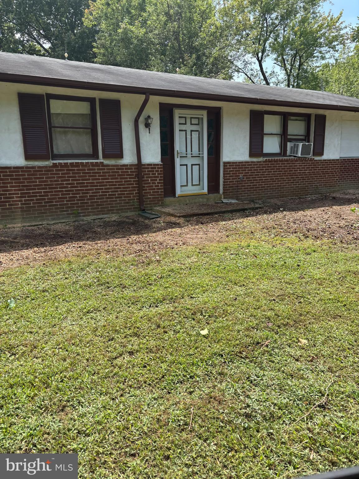 MILL POINT SHORES - Residential