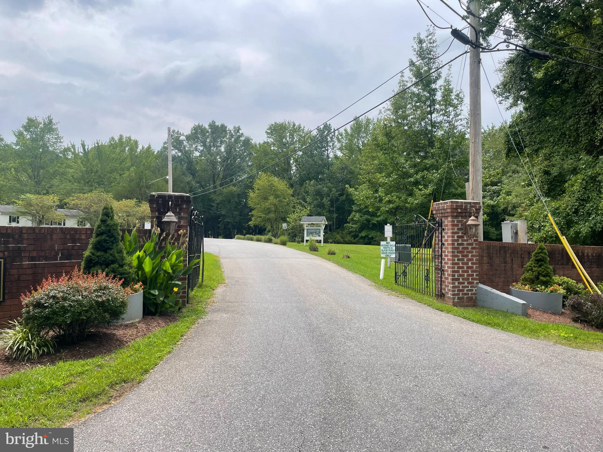 MILL POINT SHORES - Residential