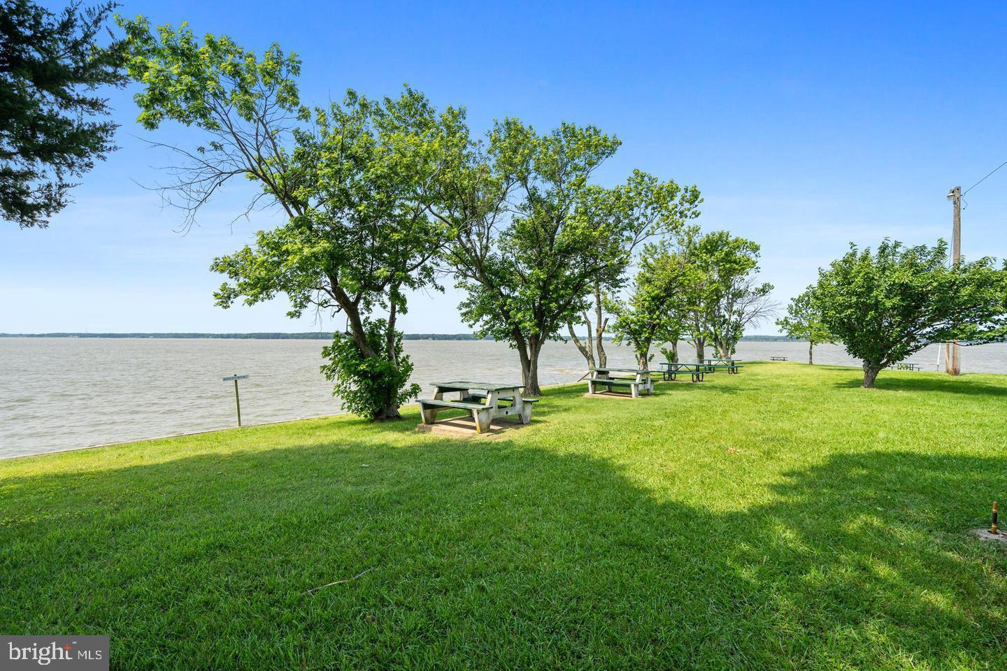 MILL POINT SHORES - Residential