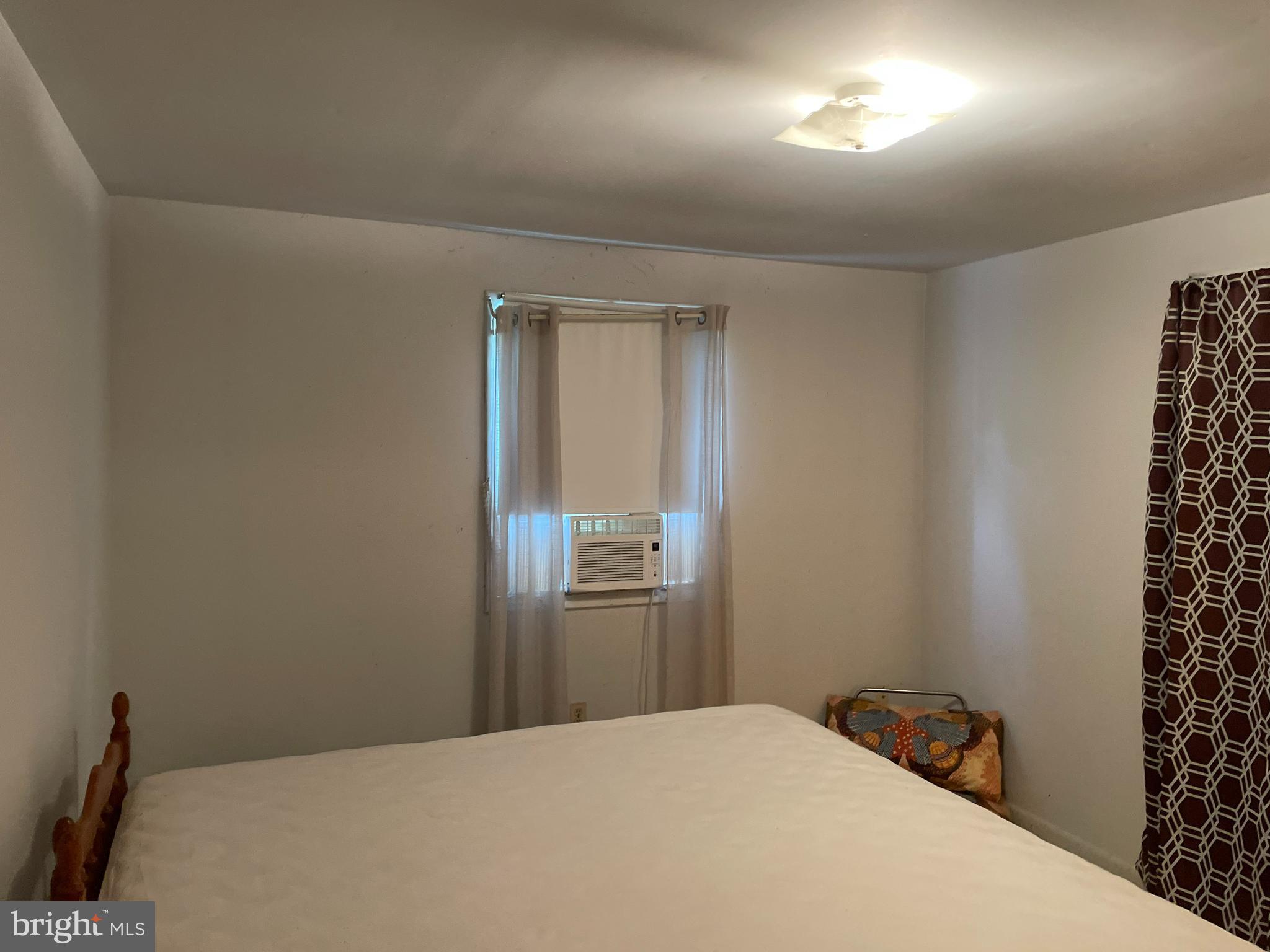 MILL POINT SHORES - Residential