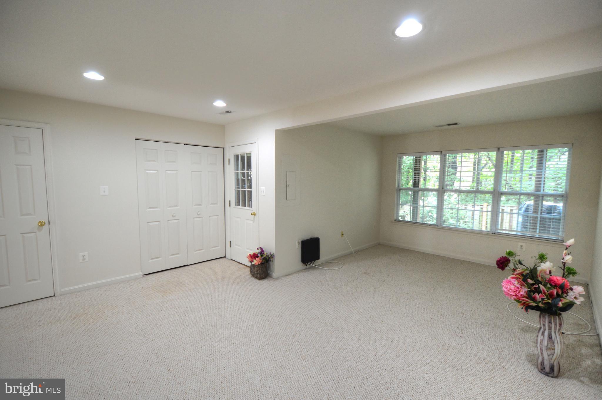 JEFFERSON VILLAGE - Residential