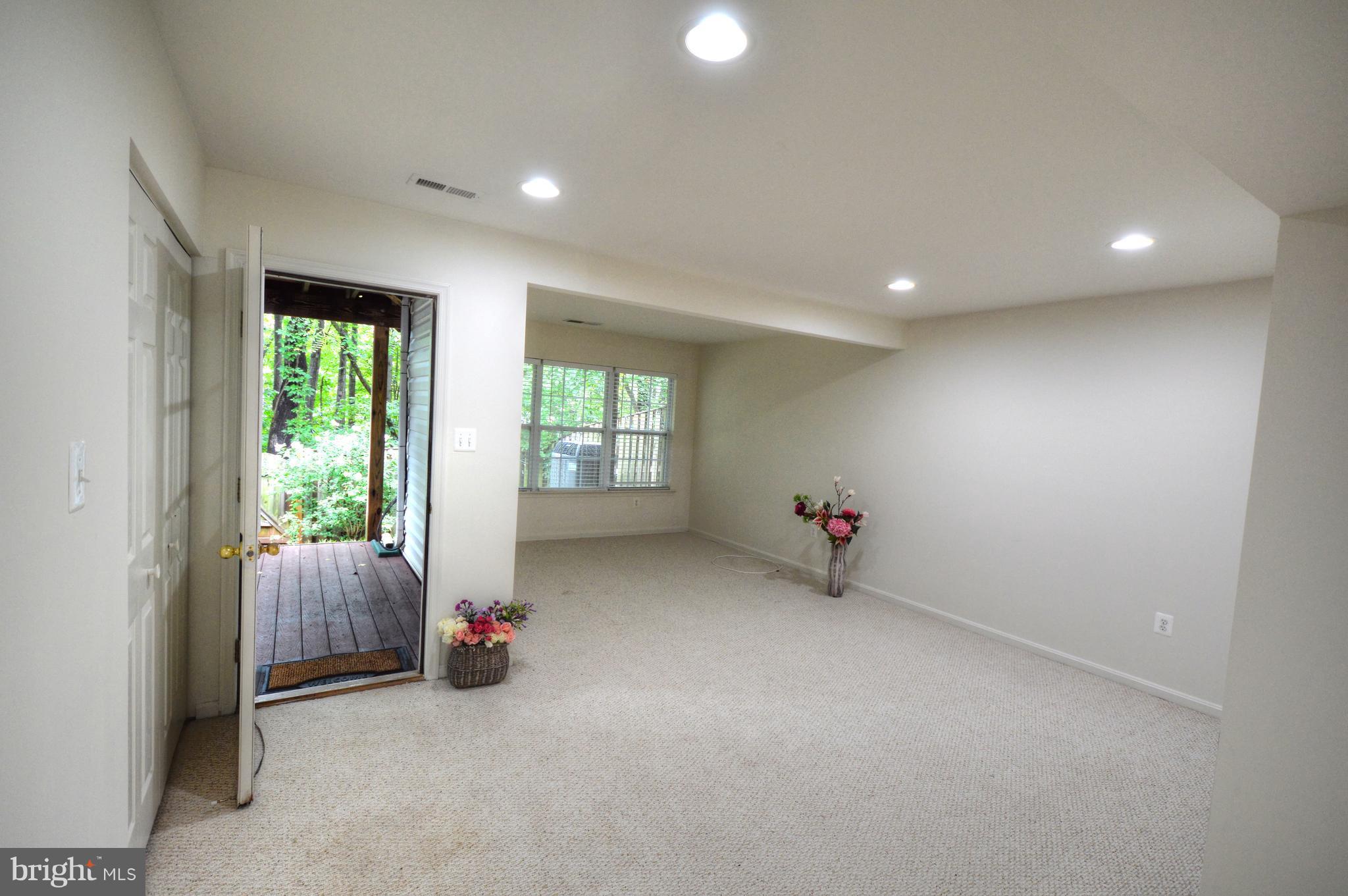 JEFFERSON VILLAGE - Residential