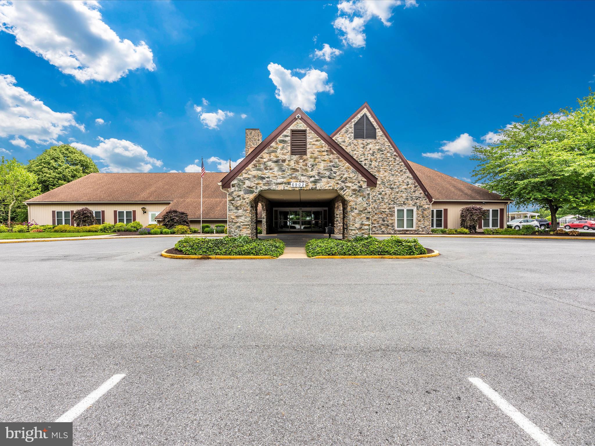 CRESTWOOD VILLAGE - Residential