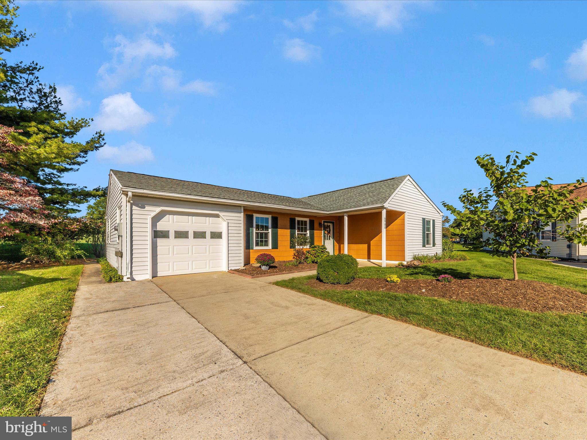 CRESTWOOD VILLAGE - Residential