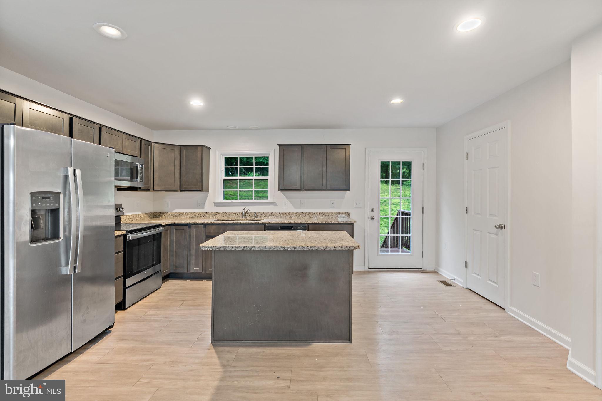 BRIDLE CREEK - Residential Lease