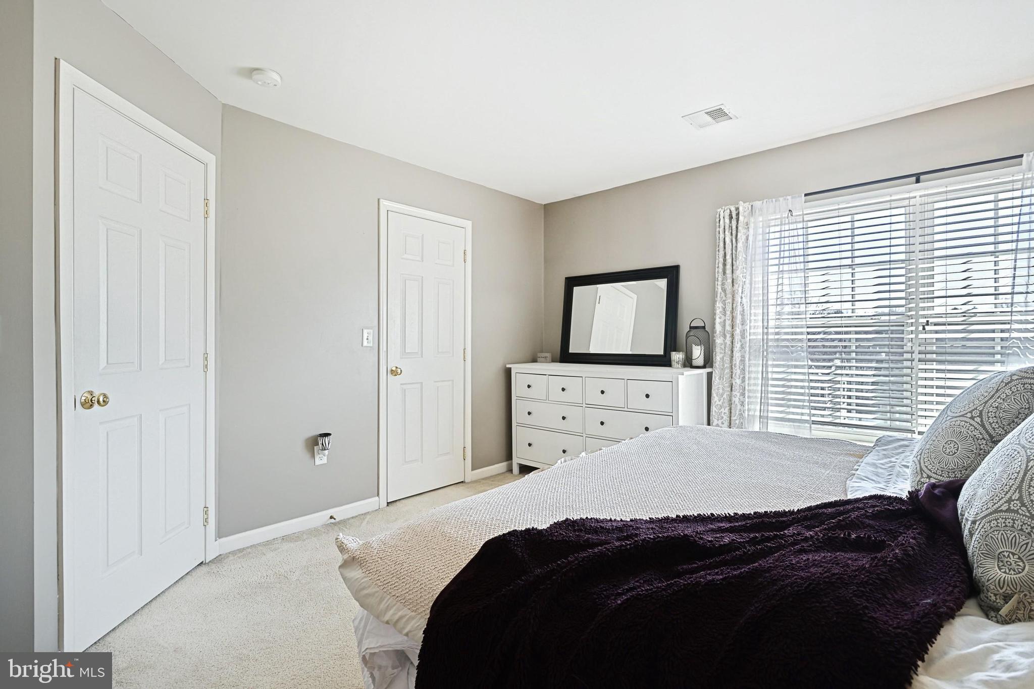 HUNT CLUB - Residential