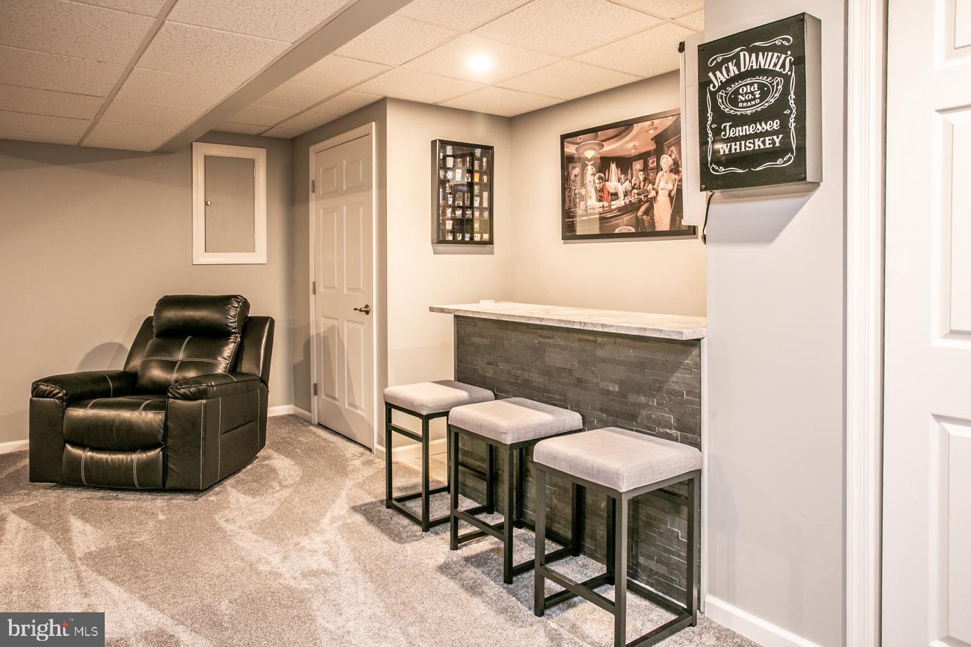 PRESTON COURT - Residential