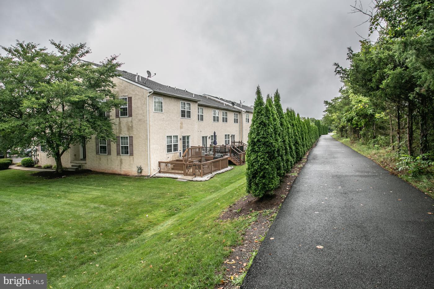 PRESTON COURT - Residential