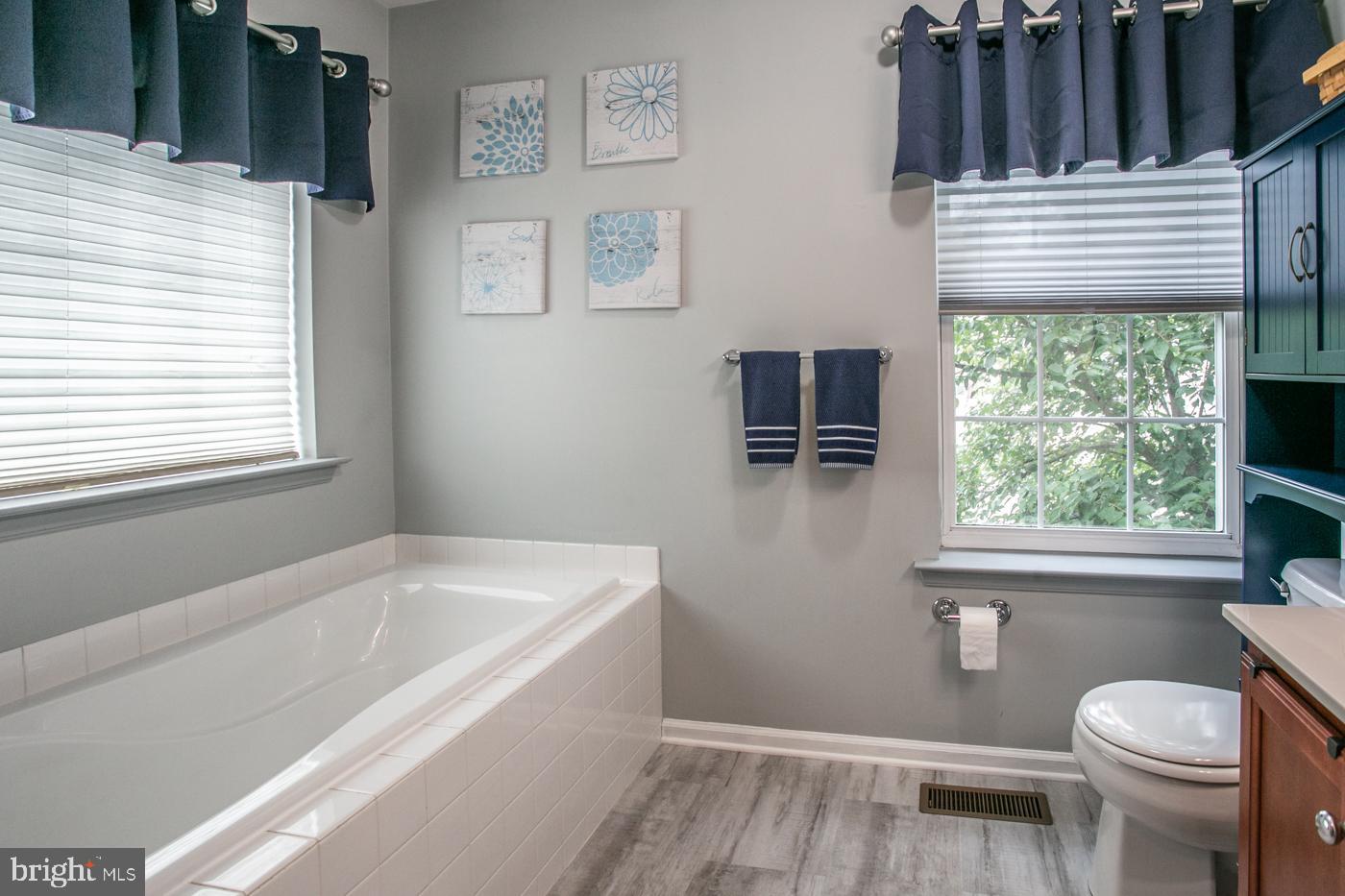 PRESTON COURT - Residential