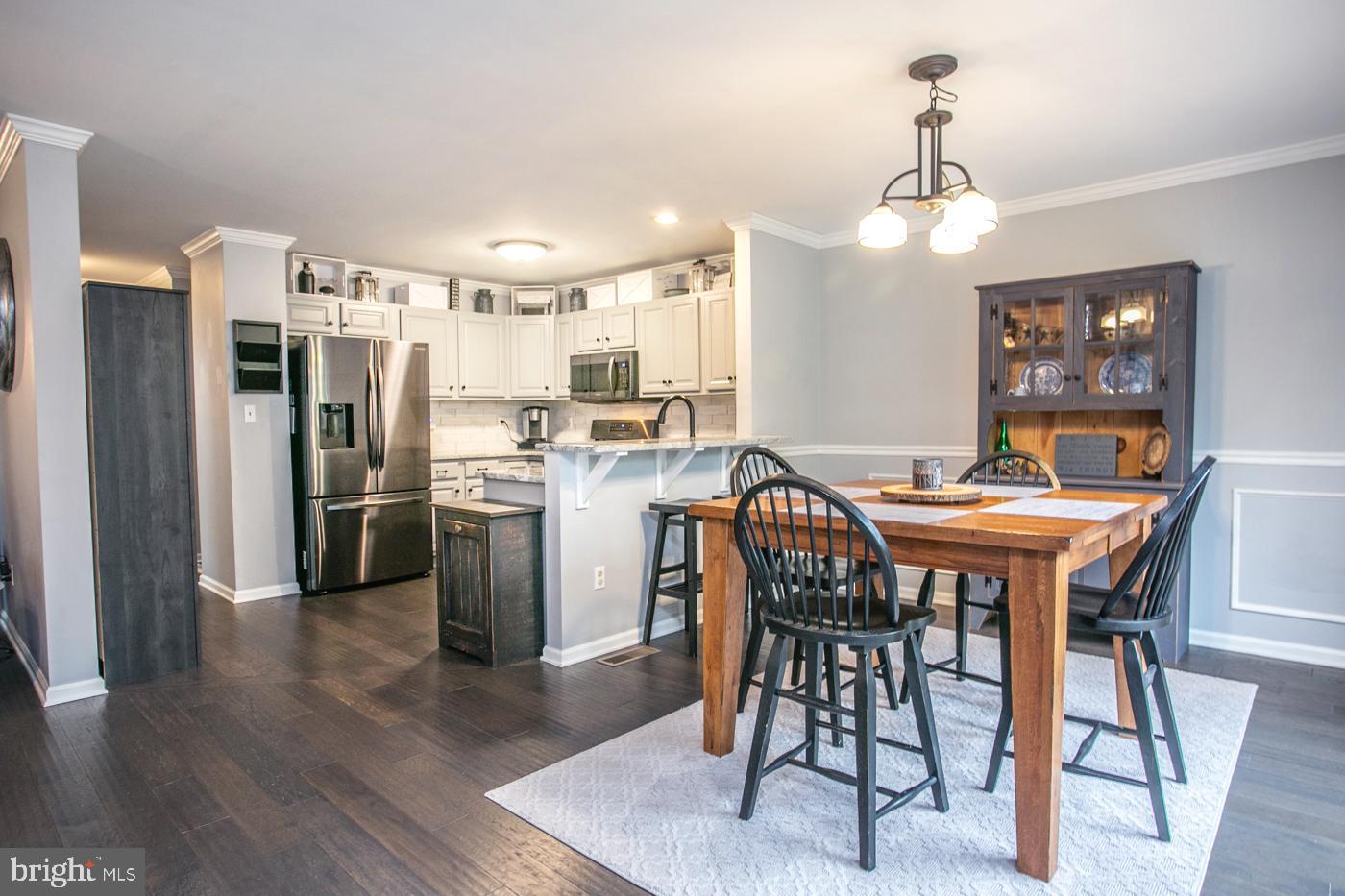 PRESTON COURT - Residential