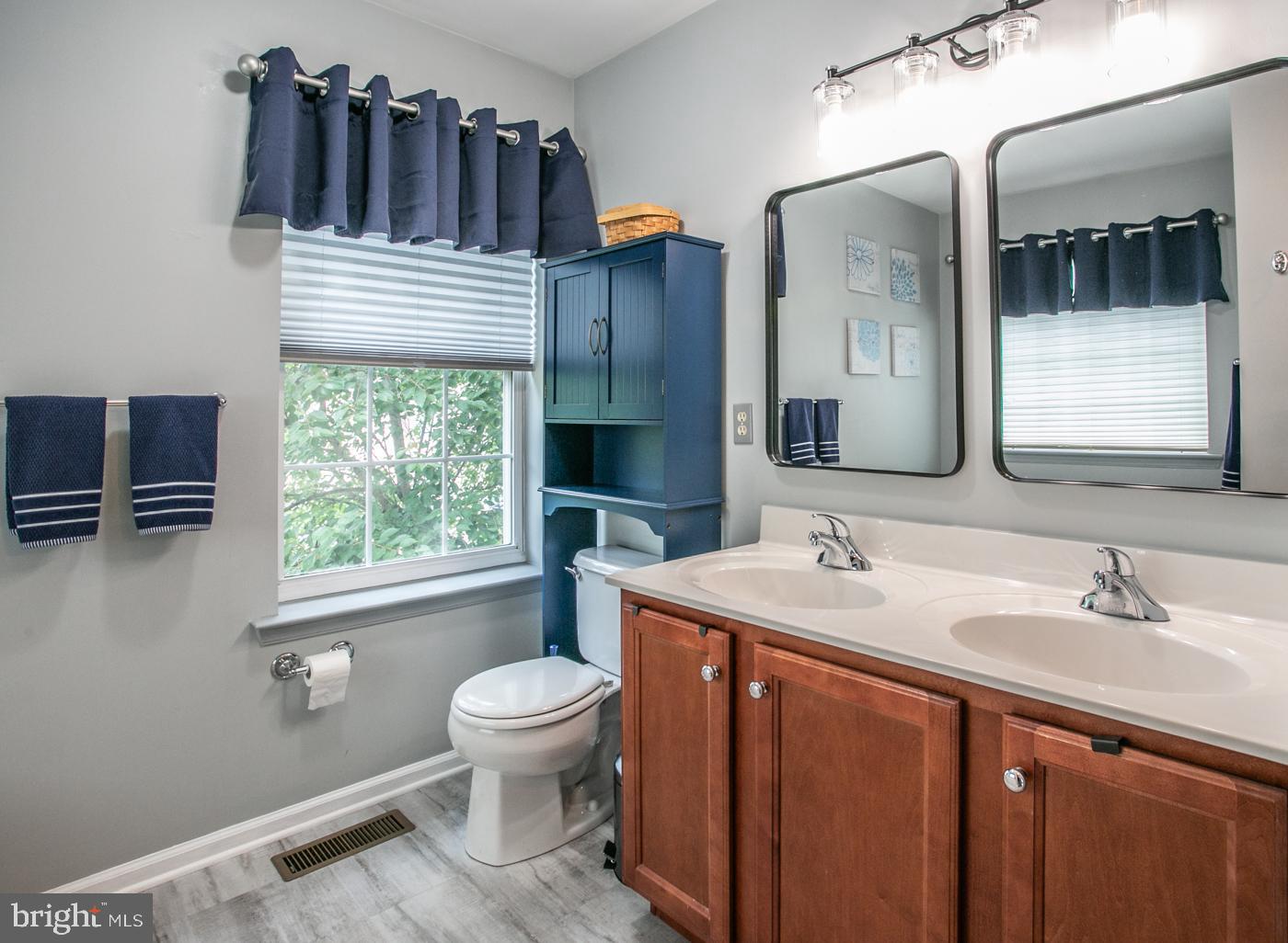 PRESTON COURT - Residential