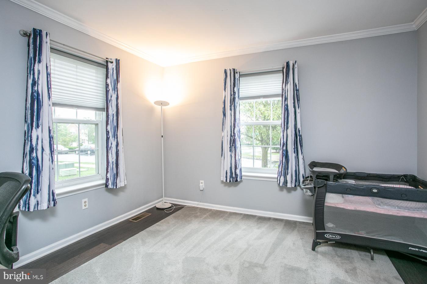 PRESTON COURT - Residential