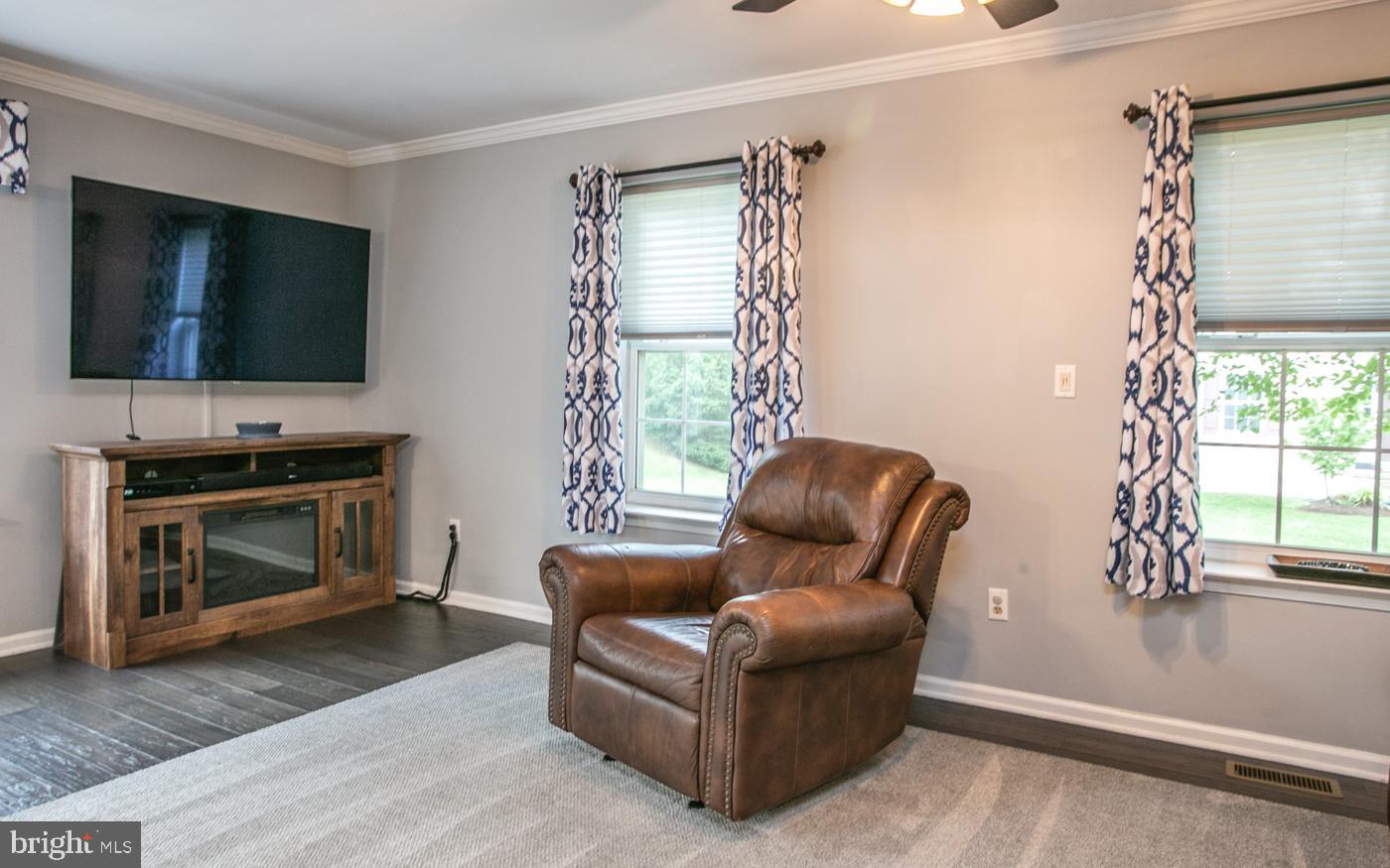 PRESTON COURT - Residential