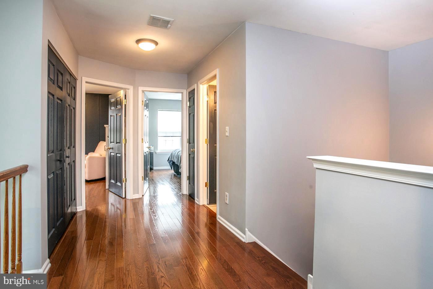 PRESTON COURT - Residential