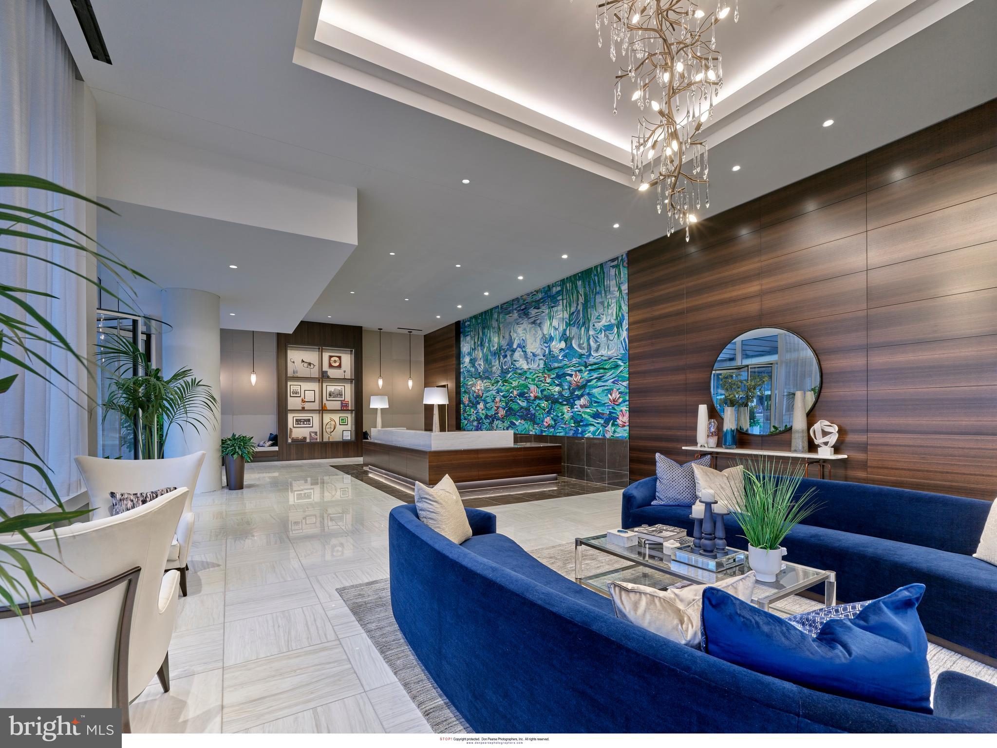 AVENUE OF THE ARTS - Residential