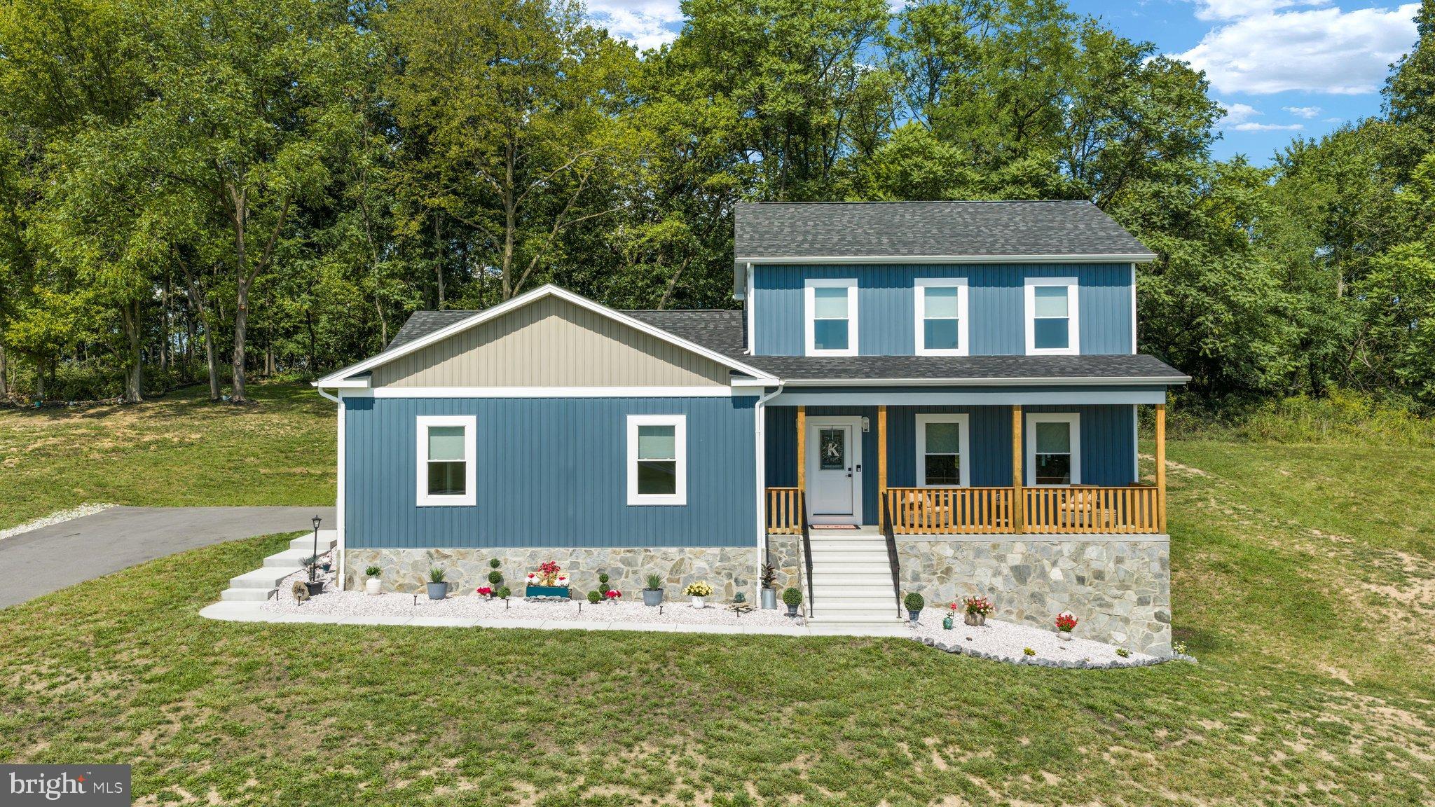 645 SLONAKER LANE
