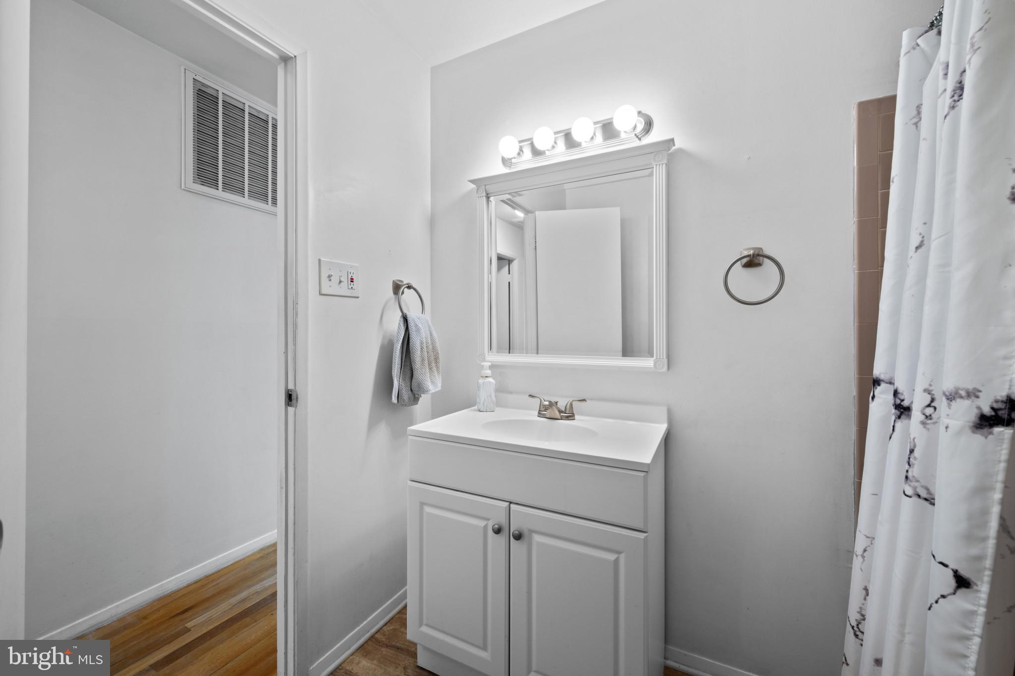 RIPPLING ESTATES - Residential