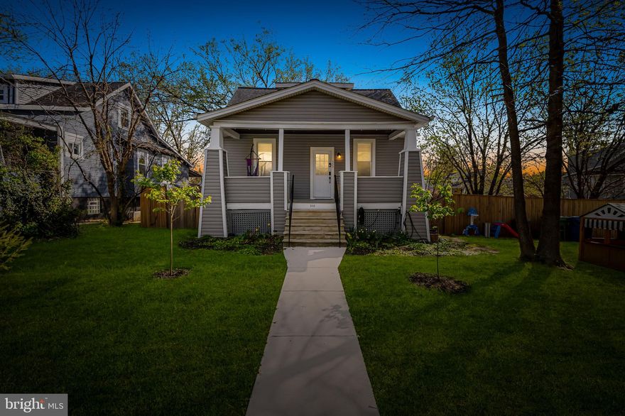 🌟 Incredible Rental Opportunity at 303 E Melrose Ave! 🌟

Here’s your chance to live in one of the most stunning homes on the block! This 4 bedroom, 3 full bath gem is packed with charm, space, and style—offering incredible living inside and out.

Step into sun-drenched rooms with beautiful windows, a thoughtfully upgraded kitchen, and a newly renovated basement that adds even more room to relax, entertain, or work from home. You'll love the deck right off the kitchen, perfect for morning coffee or weekend BBQs.

Situated on a prime corner lot, this home boasts a spacious, fenced-in backyard with gorgeous landscaping—your own private outdoor oasis. The charming front porch adds even more curb appeal and a cozy spot to unwind.

All this, just steps from fantastic local amenities, shops, dining, parks, and more. Homes like this don’t come up often—this is the one you've been waiting for!

✨ Apply ASAP – this beauty won’t last long! Link to apply: https://apply.link/qVZBc2g

📍 303 E Melrose Ave | 4 Bed | 3 Bath | Incredible Space | Prime Location