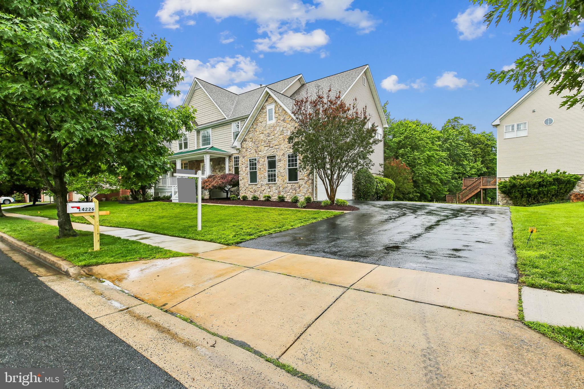 STONEBRIDGE - Residential