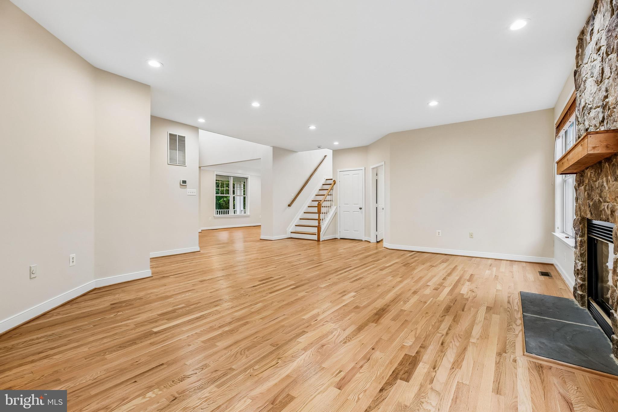 STONEBRIDGE - Residential