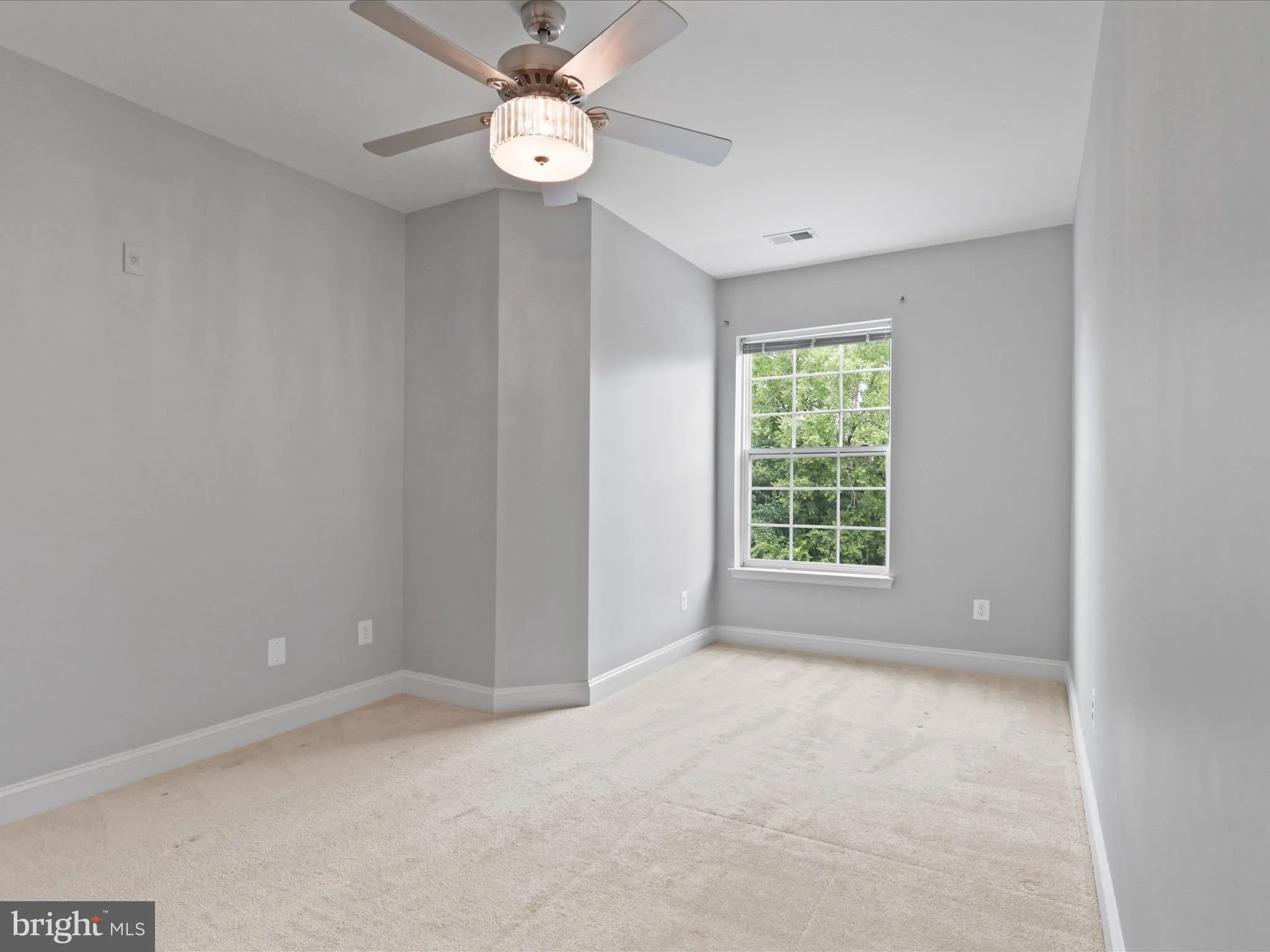 Manassas, Virginia 20110, United States, 3 Bedrooms Bedrooms, ,2 BathroomsBathrooms,Residential,Pending,213854