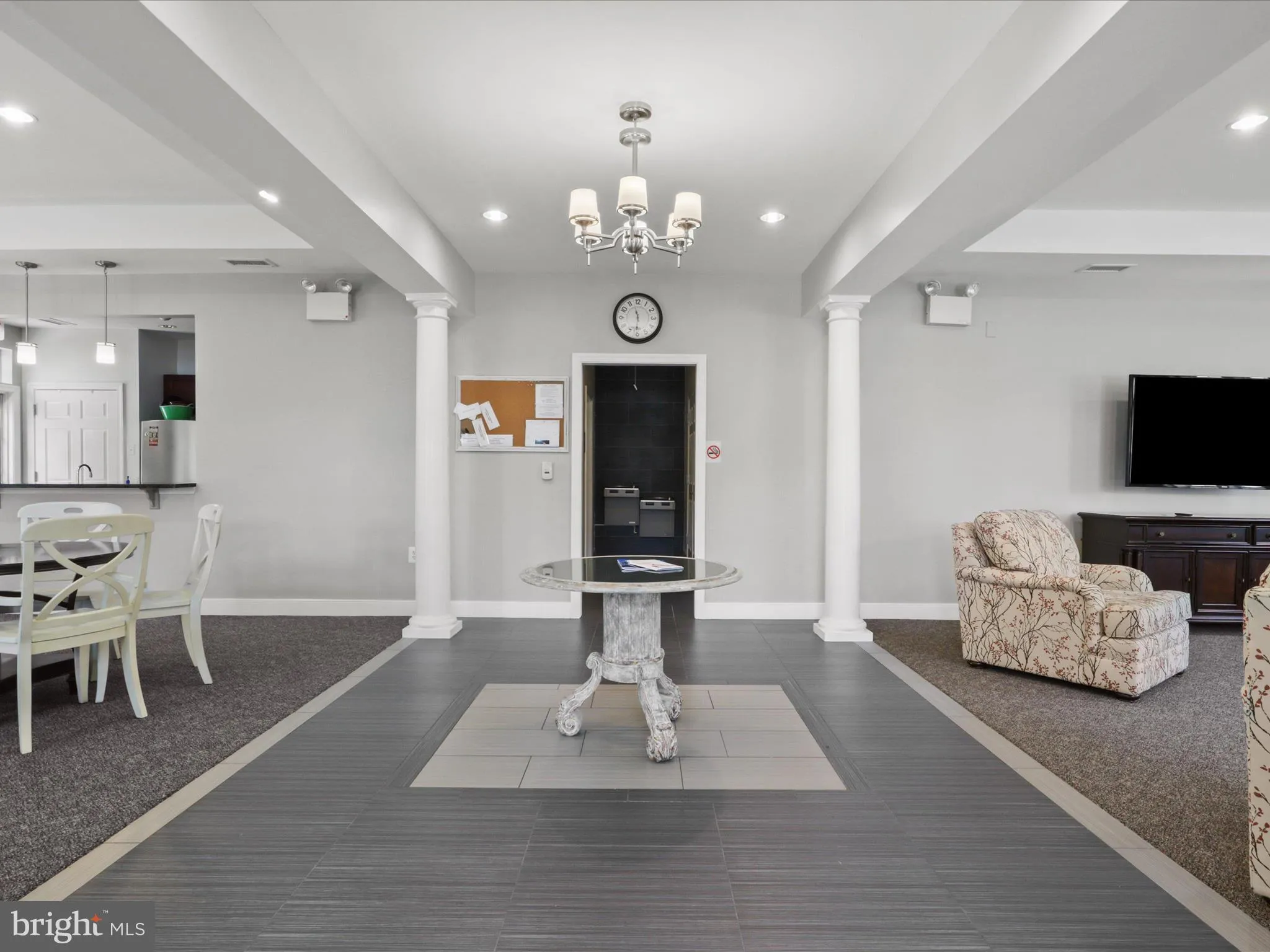 Manassas, Virginia 20110, United States, 3 Bedrooms Bedrooms, ,2 BathroomsBathrooms,Residential,Pending,213854