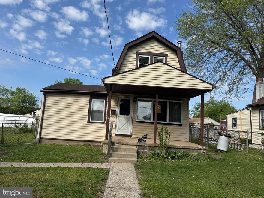 MULTIPLE OFFERS RECEIVED - SELLER REQUESTS ALL INTERESTED PARTIES SUBMIT THEIR HIGHEST AND BEST OFFER NO LATER THAN TUESDAY MAY 13 AT 10AM EST.
Single home on a nice sized fenced lot. 
Property features a covered front porch.  Enter into the nice sized living room through to the eat in kitchen and first floor laundry room. 
Bonus room on first floor - bedroom, office, play room, gym...the sky is the limit. 
Second floor has 2 bedrooms and a full bathroom, which is updated. 
Basement is accessible through bilco doors at rear of property. This space hosues mechanics leaving room for storage. 
Convenient location, close to I-95.  Just blocks from the Marina. 
This property is priced to sell and will not last long. 
Don't delay, schedule your showing today.