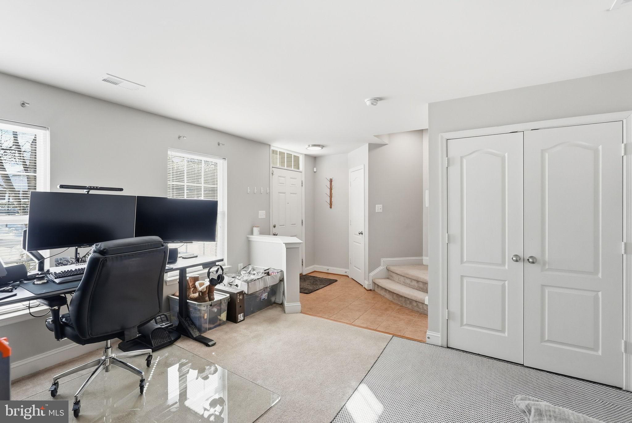 TRIANGLE HIGHLANDS CONDO - Residential