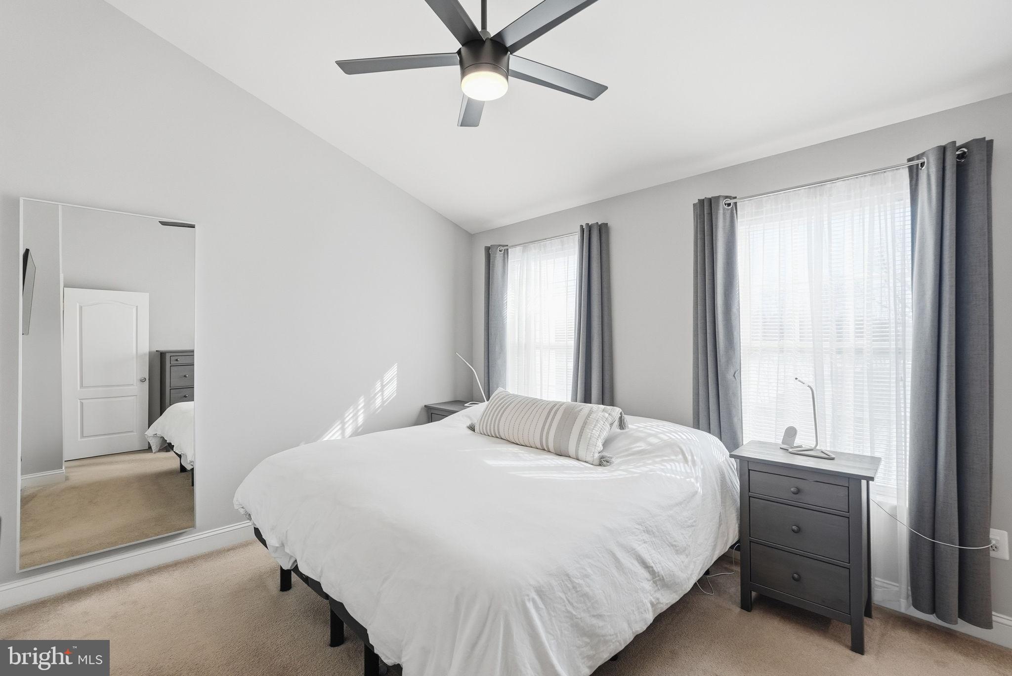 TRIANGLE HIGHLANDS CONDO - Residential