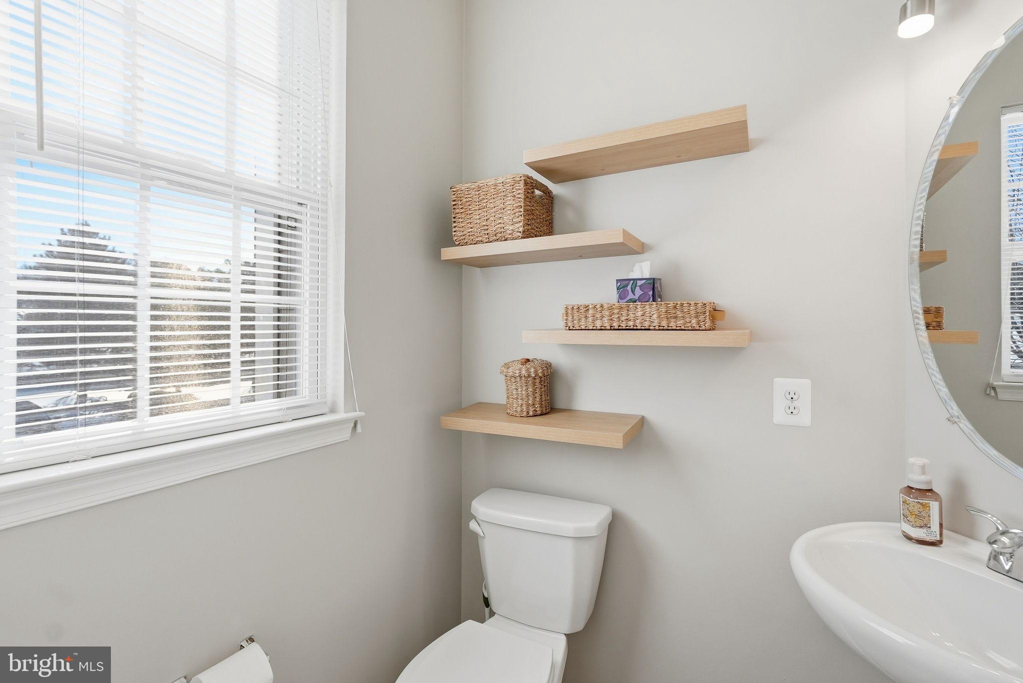 TRIANGLE HIGHLANDS CONDO - Residential