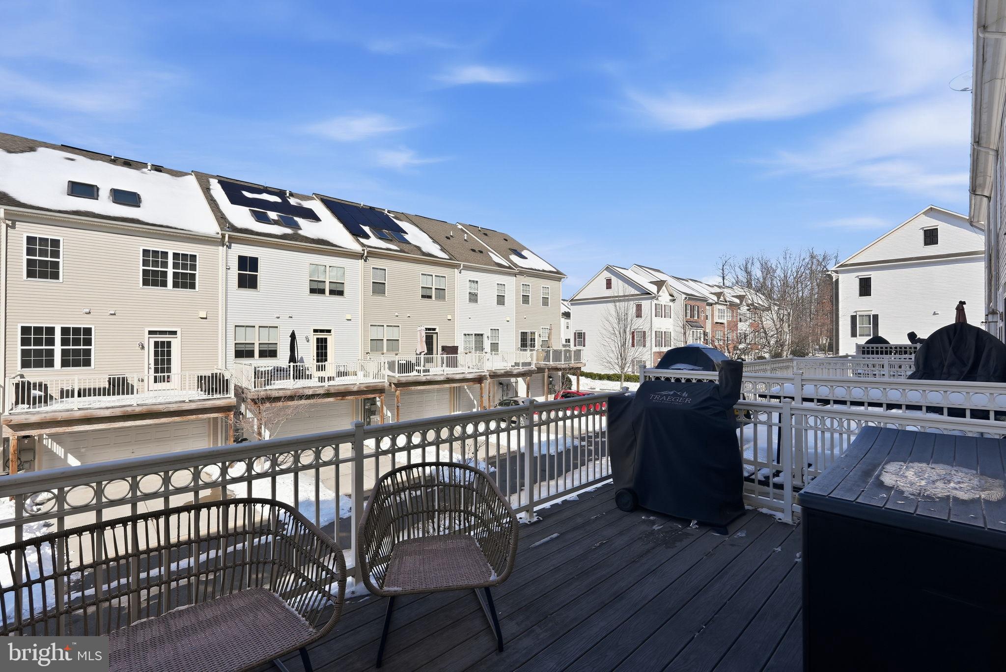 TRIANGLE HIGHLANDS CONDO - Residential