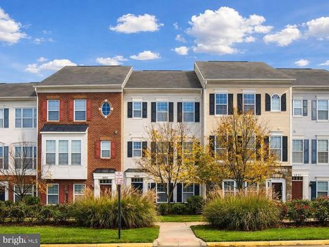 5027 POTOMAC HIGHLANDS CIRCLE TRIANGLE VA 22172