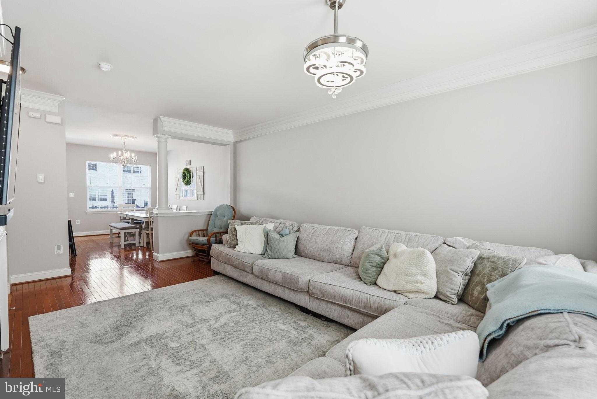 TRIANGLE HIGHLANDS CONDO - Residential