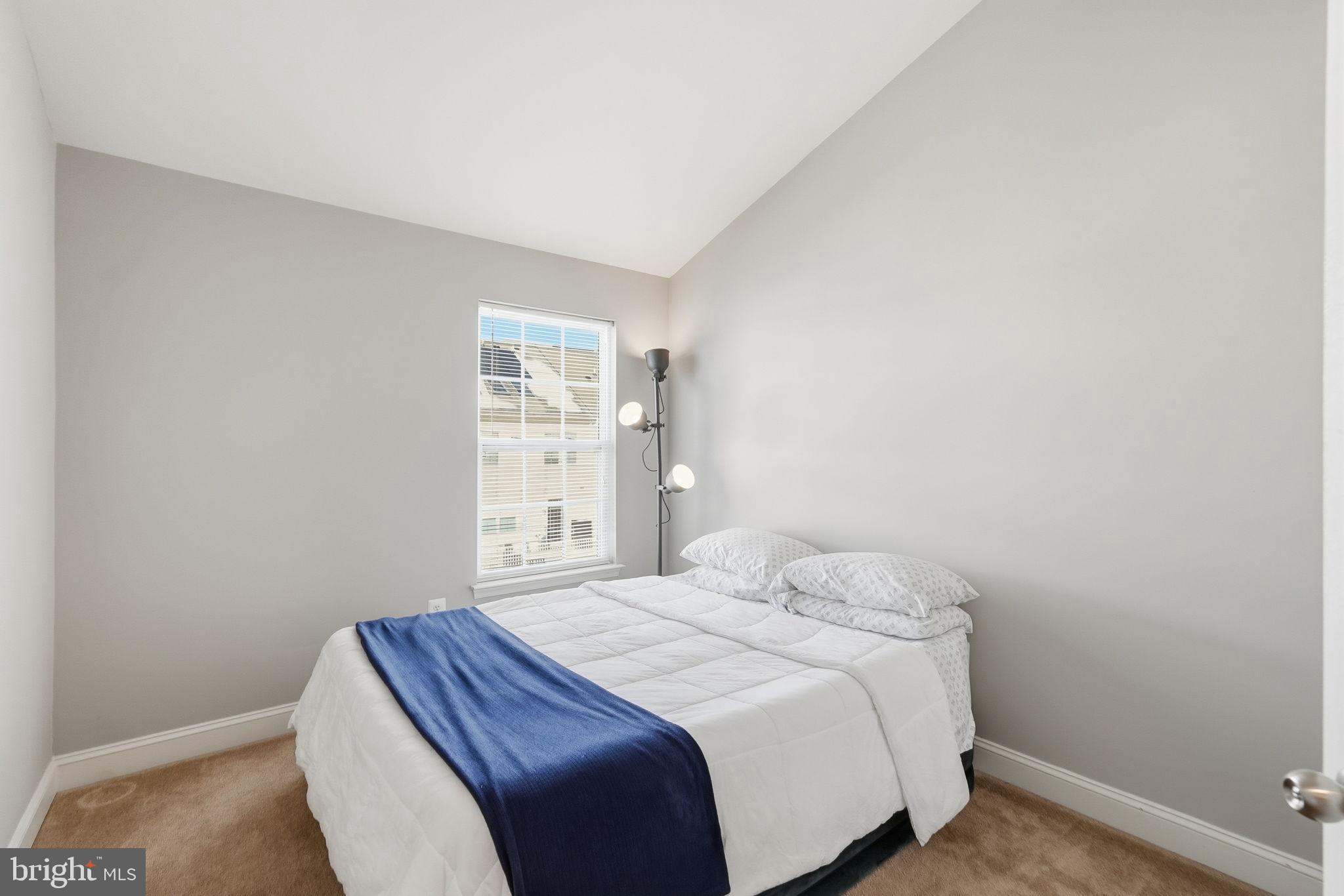 TRIANGLE HIGHLANDS CONDO - Residential