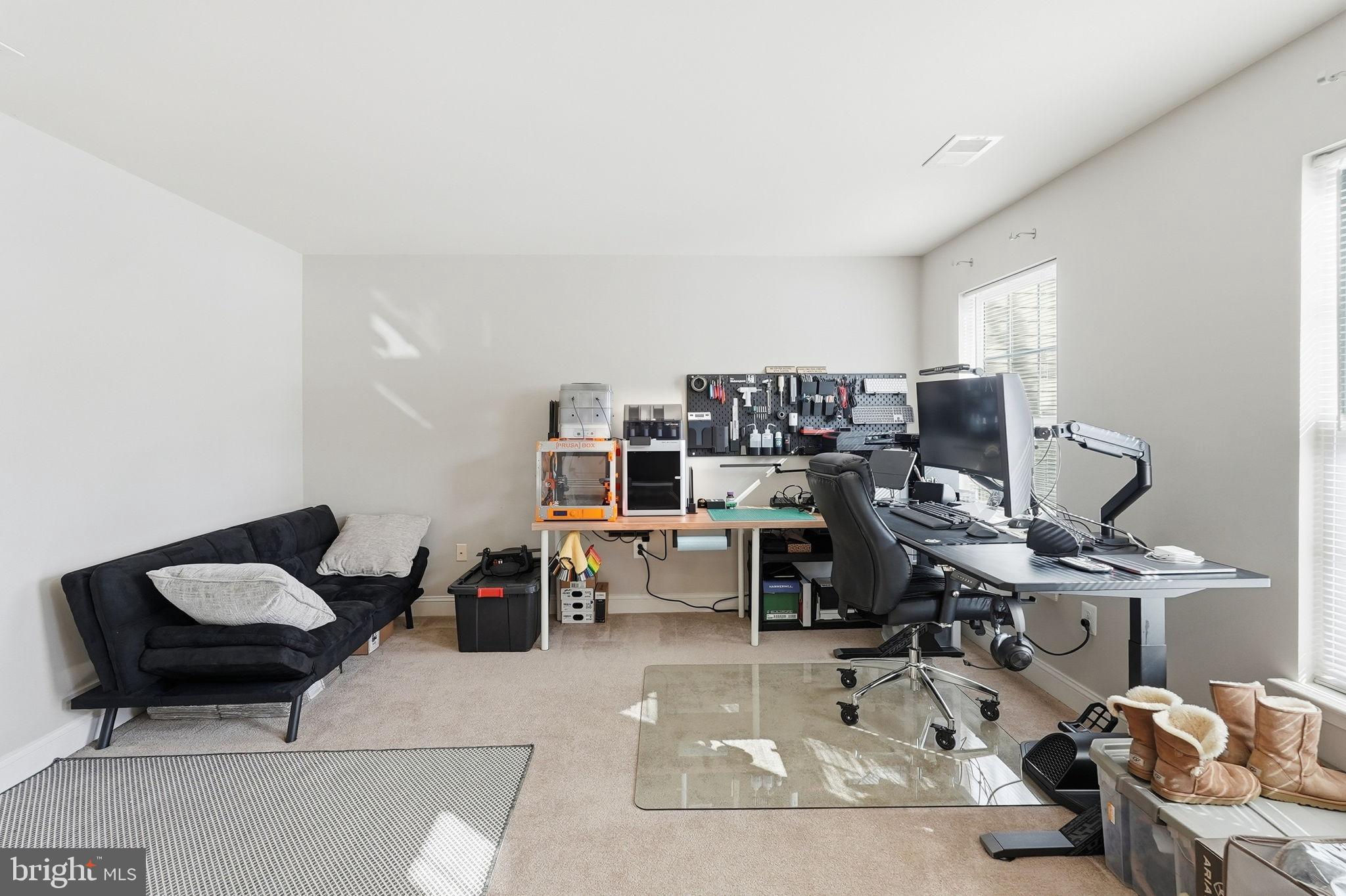 TRIANGLE HIGHLANDS CONDO - Residential